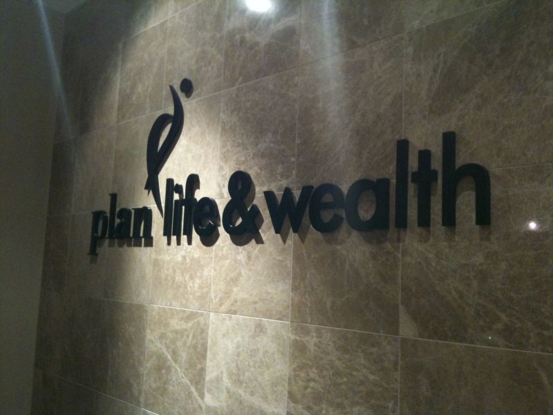 Dimensional & Routed Signs